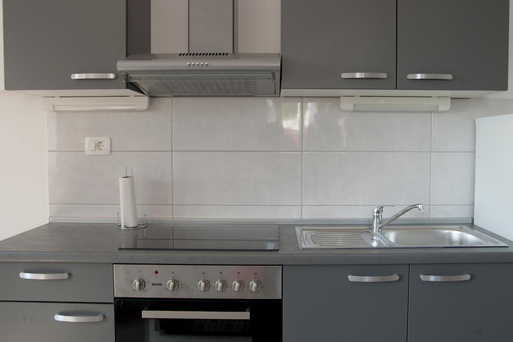 Apartment Perun โปดสตรานา ภายนอก รูปภาพ