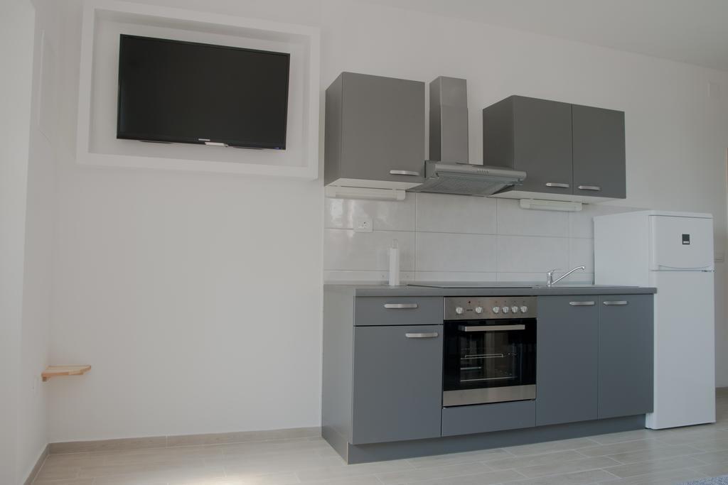 Apartment Perun โปดสตรานา ภายนอก รูปภาพ
